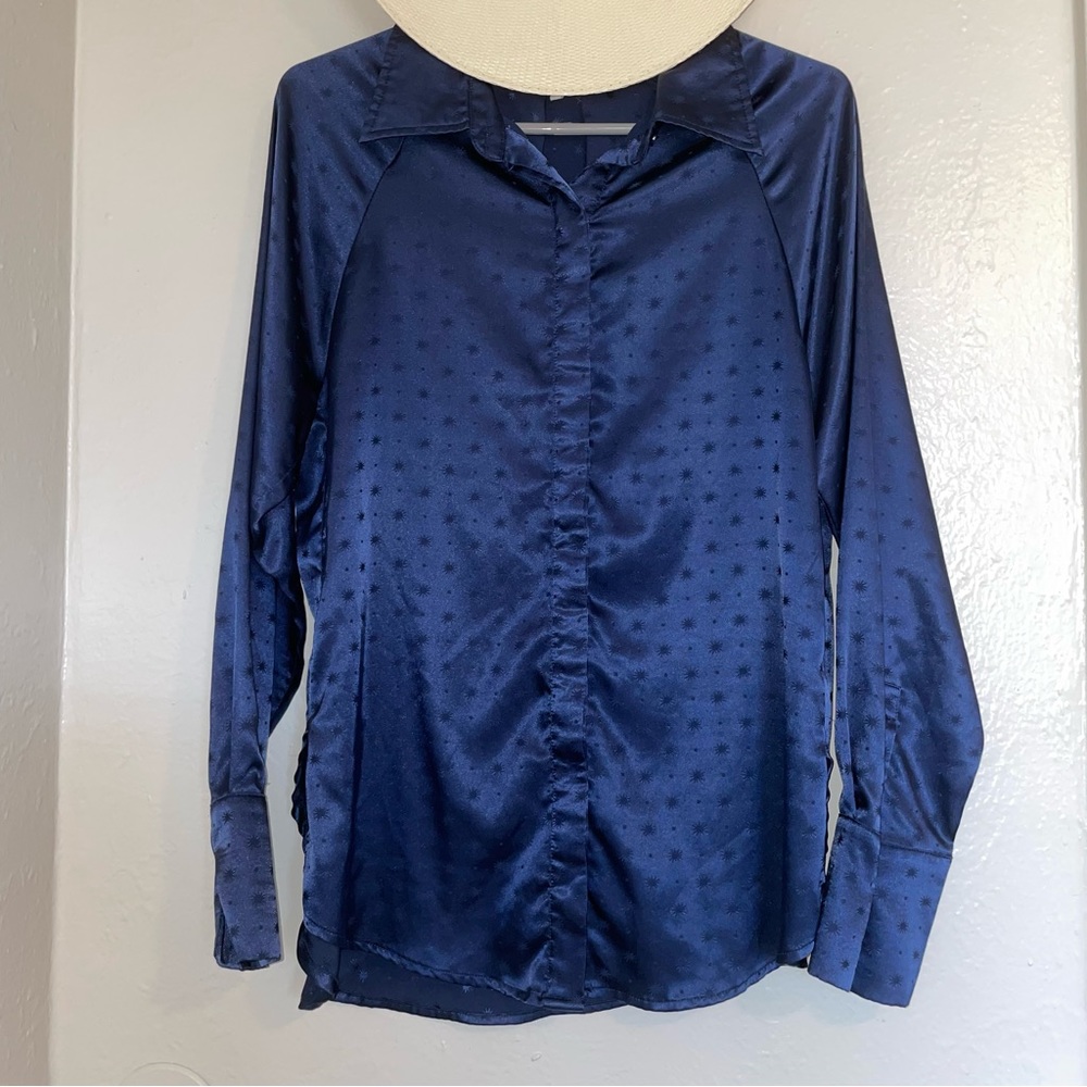 Vici satin blue star blouse